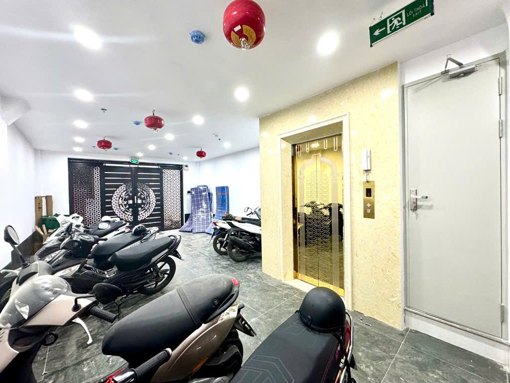 Bán CHDT BẠCH MAI 60m 12 PHÒNG KK, Thang máy - DÒNG TIỀN 700 tr/năm Gà đẻ trứng vàng. Chỉ hơn 13 tỷ 